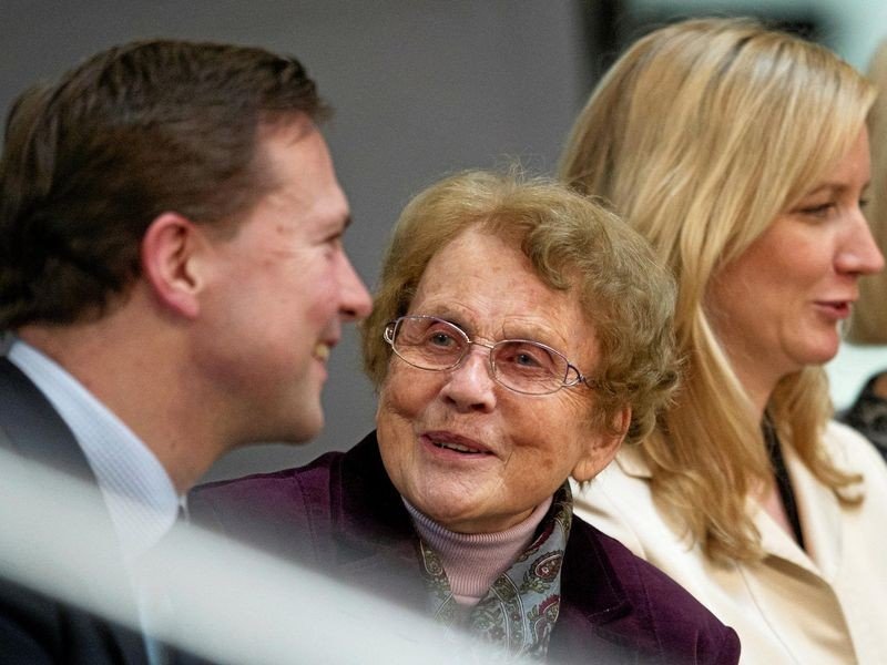 Wer ist Irene Kasner? Biografie, Berufsweg & Privates der Schwester von Angela Merkel
