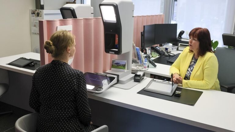 dm passfotos mitarbeiter rebellieren