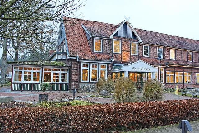 Waldklinik Jesteburg Aldag GmbH & Co KG: Leistungen, Mitarbeit & Geschichte der Reha Klinik in Jesteburg
