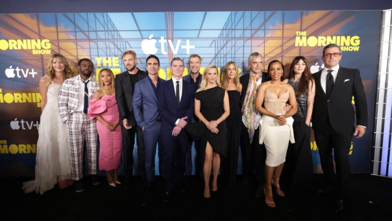 091025_Apple_Celebrates_the_Season_Four_Premiere_of_The_Morning_Show_Big_Image_01_big_image_post.jpg.large
