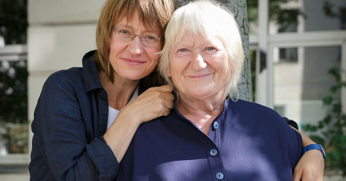 26-ym-carmen-majaantoni